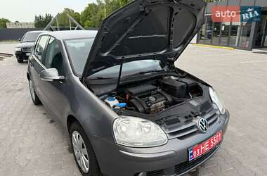 Хетчбек Volkswagen Golf 2007 в 