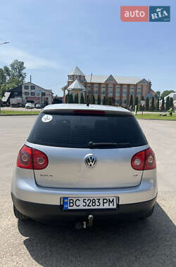Хэтчбек Volkswagen Golf 2006 в 