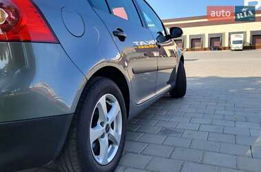 Хетчбек Volkswagen Golf 2007 в 