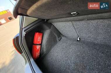 Хетчбек Volkswagen Golf 2007 в 