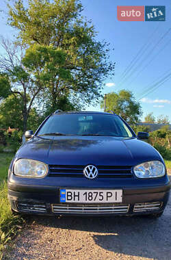 Універсал Volkswagen Golf 1999 в Сараті