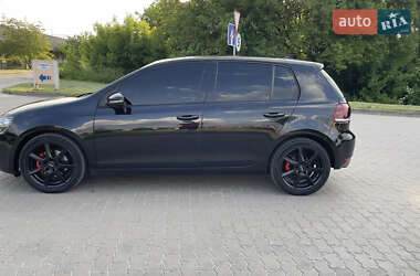 Хэтчбек Volkswagen Golf 2009 в 