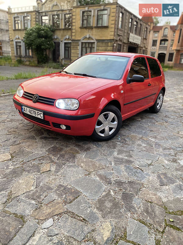 Volkswagen Golf 2001