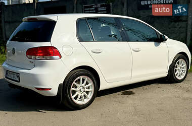 Хэтчбек Volkswagen Golf 2011 в 