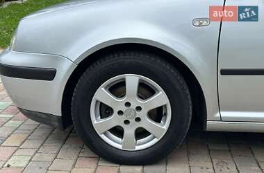 Универсал Volkswagen Golf 2003 в 