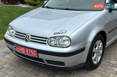 Универсал Volkswagen Golf 2003 в 