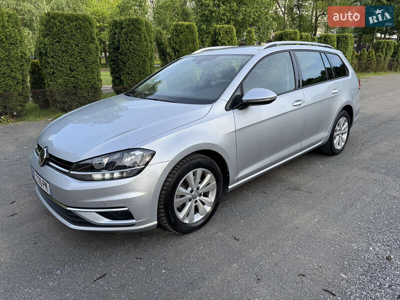 Універсал Volkswagen Golf 2019 в Хмельницькому