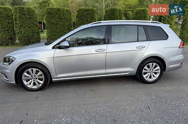 Универсал Volkswagen Golf 2019 в 
