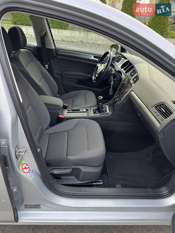 Універсал Volkswagen Golf 2019 в Хмельницькому
