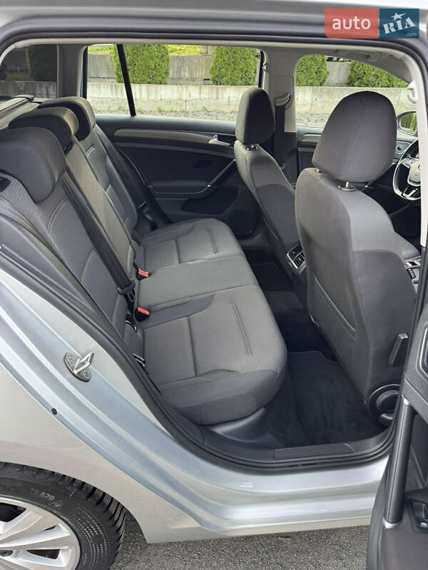 Універсал Volkswagen Golf 2019 в Хмельницькому