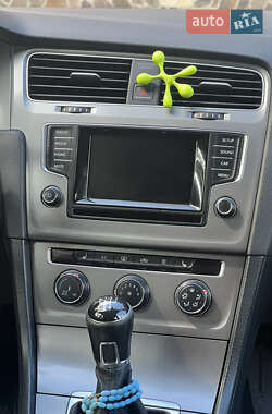 Универсал Volkswagen Golf 2013 в 