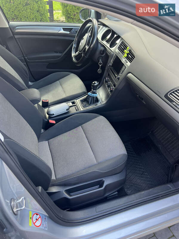 Универсал Volkswagen Golf 2013 в Самборе фото 19 Универсал Volkswagen Golf 2013 в Самборе