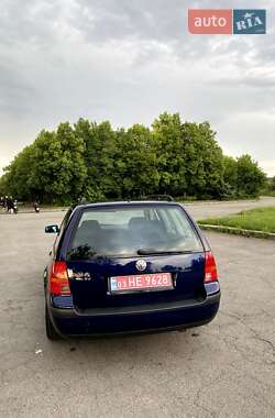 Універсал Volkswagen Golf 2000 в Луцьку