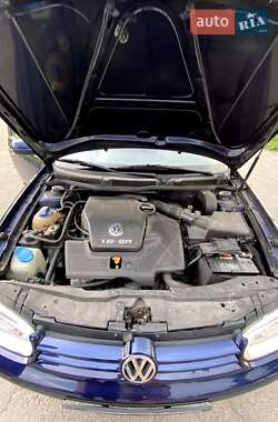 Универсал Volkswagen Golf 2000 в 