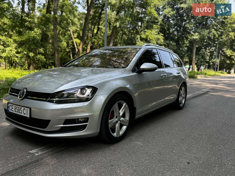 Универсал Volkswagen Golf 2014 в Черновцах
