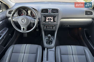 Универсал Volkswagen Golf 2013 в 