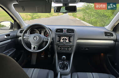 Универсал Volkswagen Golf 2013 в 
