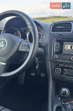 Универсал Volkswagen Golf 2013 в 