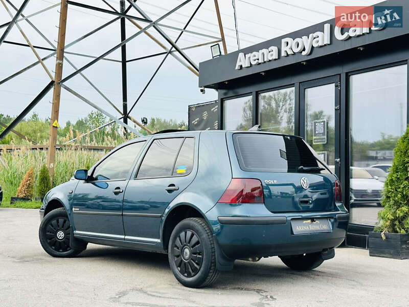 Хетчбек Volkswagen Golf 2000 в Харкові