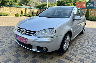 Хэтчбек Volkswagen Golf 2007 в 