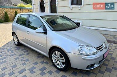 Хэтчбек Volkswagen Golf 2007 в 