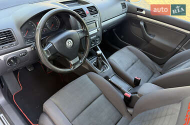 Хэтчбек Volkswagen Golf 2007 в 