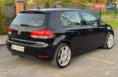 Хетчбек Volkswagen Golf 2012 в 
