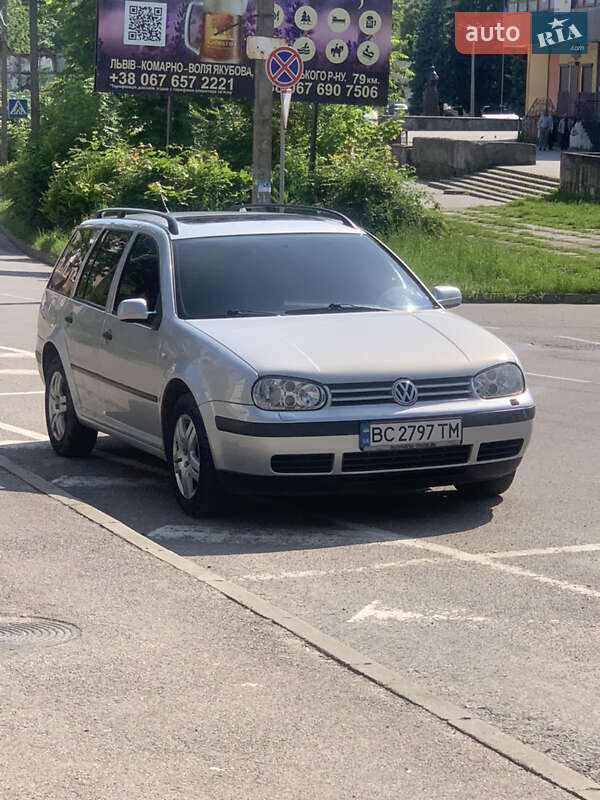 Универсал Volkswagen Golf 2002 в 