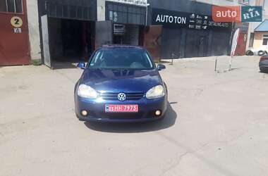 Хэтчбек Volkswagen Golf 2007 в 