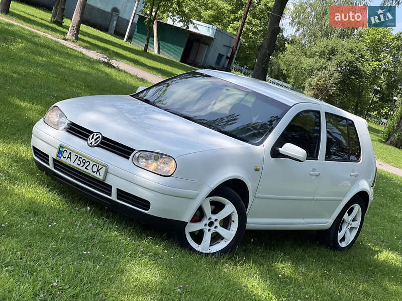 Хэтчбек Volkswagen Golf 2000 в Хмельницком