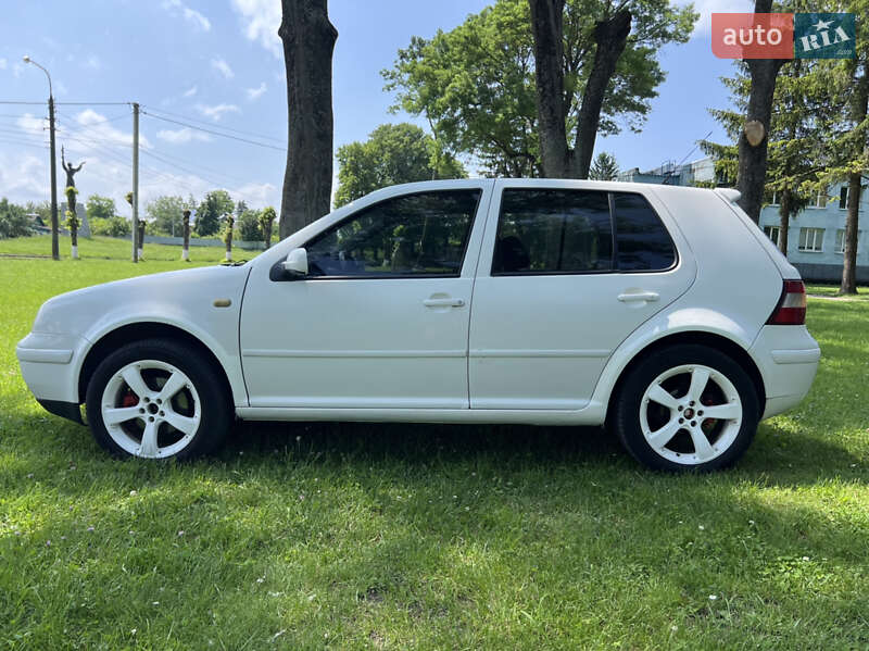 Хэтчбек Volkswagen Golf 2000 в Хмельницком