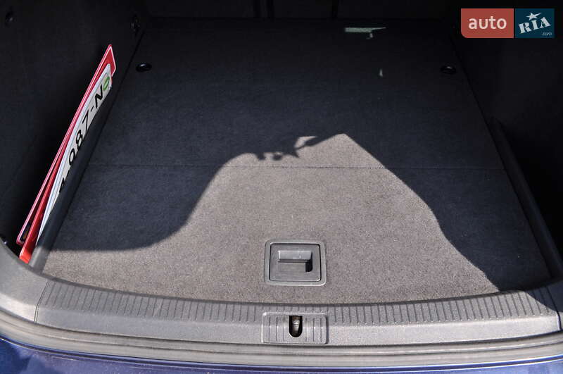 Универсал Volkswagen Golf 2014 в Киеве