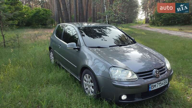 Хэтчбек Volkswagen Golf 2007 в Недригайлове