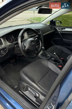 Універсал Volkswagen Golf 2015 в 