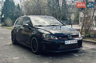 Хетчбек Volkswagen Golf 2016 в Івано-Франківську