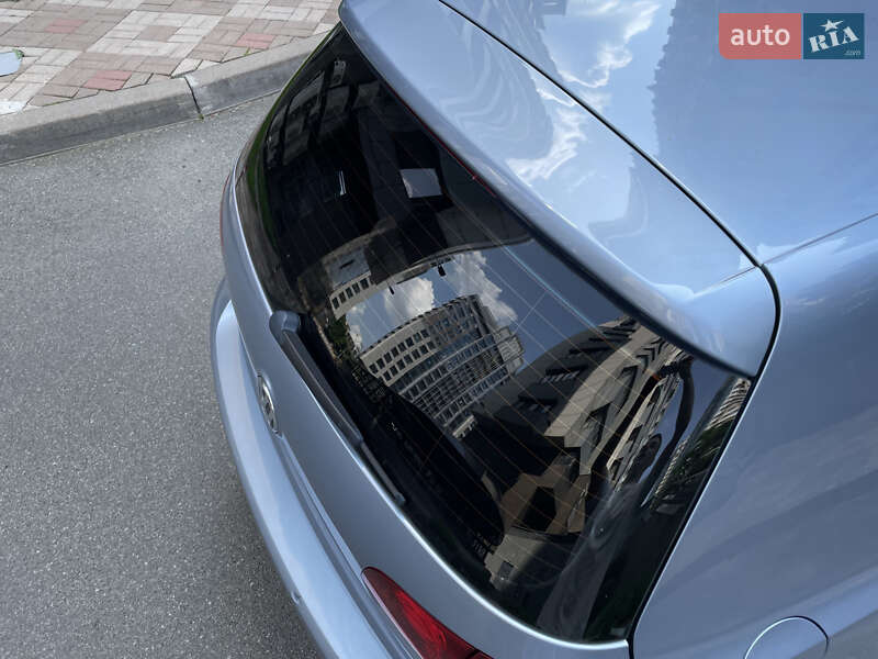Хэтчбек Volkswagen Golf 2009 в Киеве