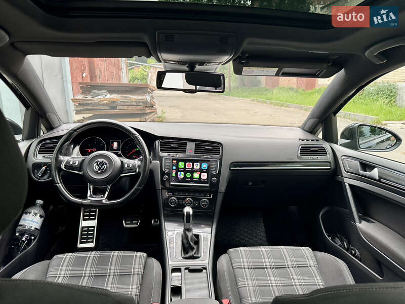Универсал Volkswagen Golf 2016 в Хмельницком
