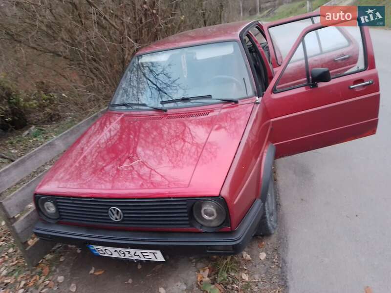 Хэтчбек Volkswagen Golf 1986 в 