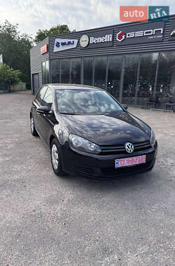Хэтчбек Volkswagen Golf 2010 в Запорожье