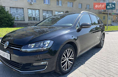 Универсал Volkswagen Golf 2016 в 