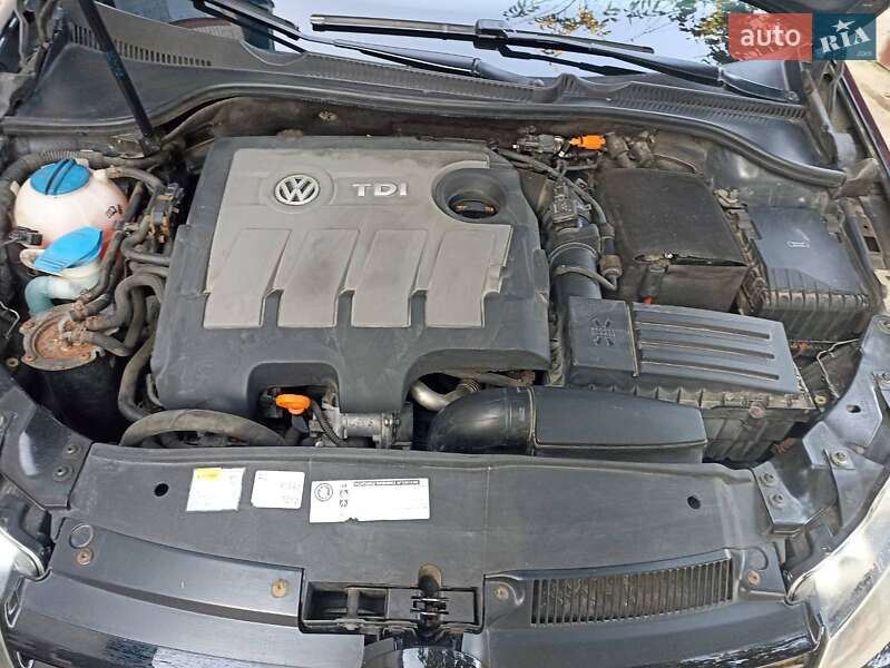 Хетчбек Volkswagen Golf 2011 в Хмельницькому