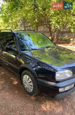 Універсал Volkswagen Golf 1996 в Летичіві
