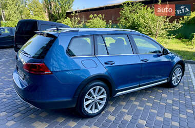 Универсал Volkswagen Golf 2017 в 