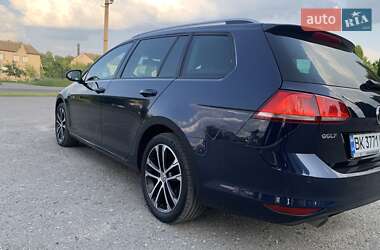 Универсал Volkswagen Golf 2015 в 