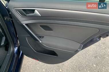 Универсал Volkswagen Golf 2015 в 