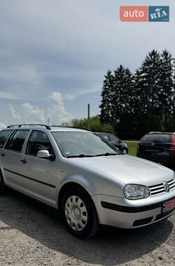 Універсал Volkswagen Golf 2000 в 