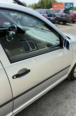 Універсал Volkswagen Golf 2000 в 