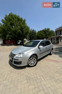 Хэтчбек Volkswagen Golf 2007 в Черновцах