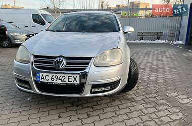 Універсал Volkswagen Golf 2009 в Луцьку