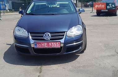 Универсал Volkswagen Golf 2008 в Киеве